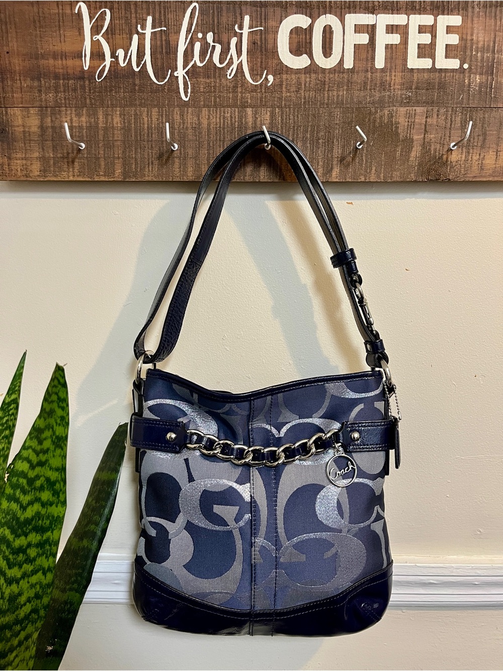 MINT CONDITION Coach F19820 Moto Optic Metallic Chain Shoulder Bag in Navy Blue